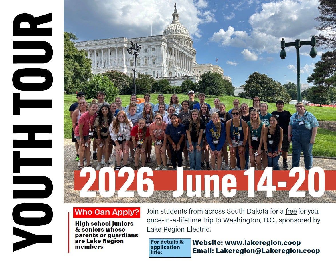 Students in front of capitol